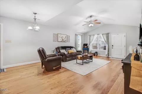 112 E Main St, Micro, NC 27555 photo 8