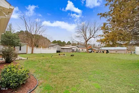 112 E Main St, Micro, NC 27555 photo 23