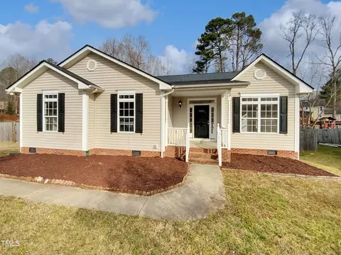 4023 Cashew Dr, Raleigh, NC 27616