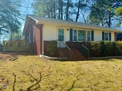 201 W Thorndale Dr, Oxford, NC 27565