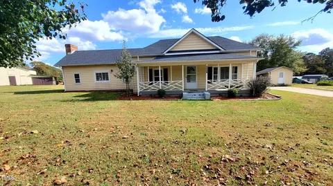 3222 Old Stage Rd S, Coats, NC 27521