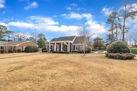 811 S First St, Smithfield, NC 27577 photo 4
