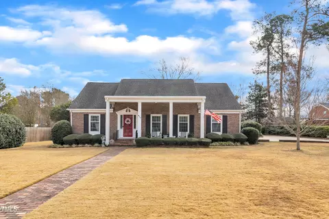 811 S First St, Smithfield, NC 27577