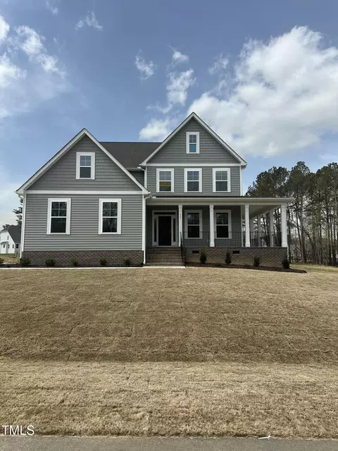 405 Rising Star Dr, Clayton, NC 27520
