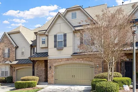 105 Sunstone Dr, Cary, NC 27519