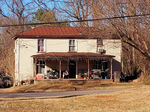 718 W Harrison St, Reidsville, NC 27320