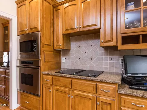 Kitchen - 3359 Hampton Rd, Raleigh, NC 27607 photo 3 of 4