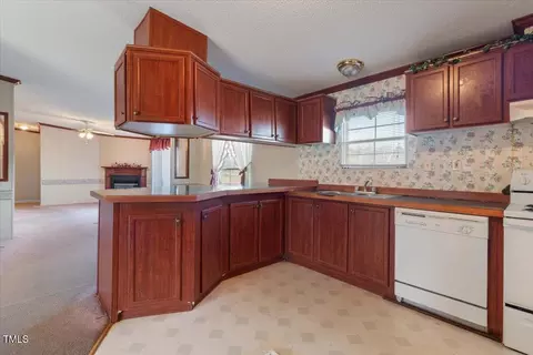 4982 Needham Rd, Bailey, NC 27807 photo 6