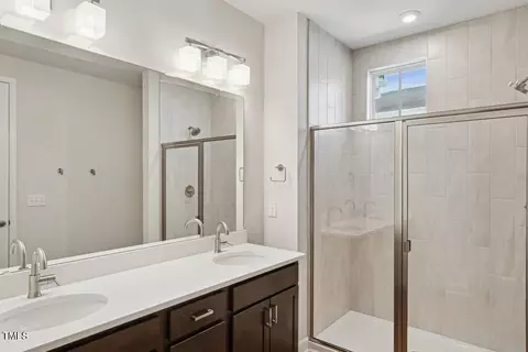 Bath - 602 Hyperion Aly, Wake Forest, NC 27587 photo 1 of 3