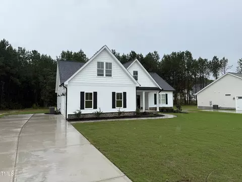 610 Tuscany Cir, Princeton, NC 27569
