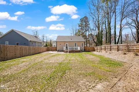 Exterior - 561 Circle Dr, Angier, NC 27501 photo 4 of 8