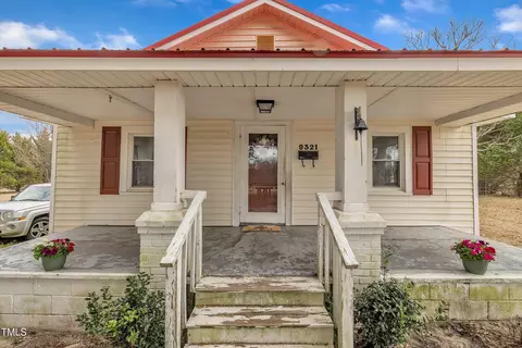 9321 Stephenson Adams Ln, Willow Spring, NC 27592