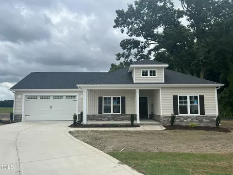 112 Dunbar Hill Dr, Fremont, NC 27830