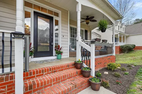 Exterior - 512 Tryst Ln, Wake Forest, NC 27587 photo 2 of 33