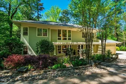 402 Westwood Dr, Chapel Hill, NC 27516