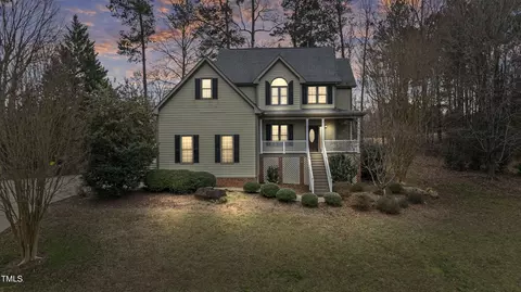 309 Neuse Ridge Dr, Clayton, NC 27527