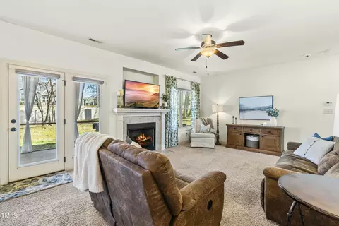 Living - 131 Tracker Ct, Garner, NC 27529 photo 2 of 2
