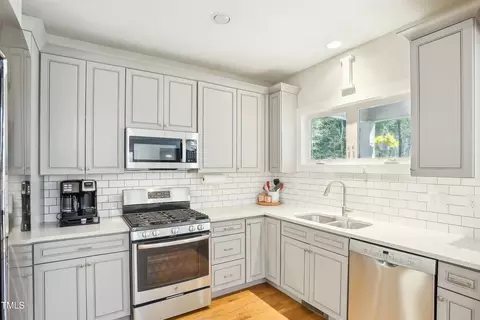 2431 Winburn Ave, Durham, NC 27704 photo 6