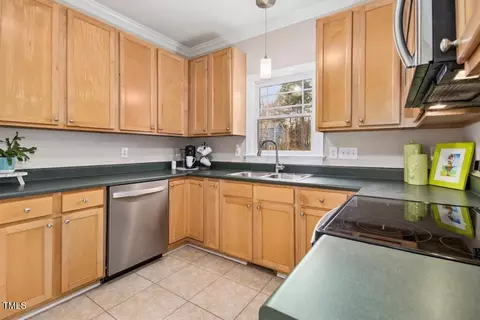 Kitchen - 332 Pine Nut Ln, Apex, NC 27502 photo 2 of 2