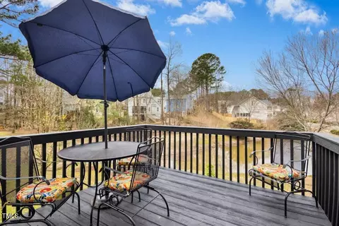 Exterior - 332 Pine Nut Ln, Apex, NC 27502 photo 6 of 8