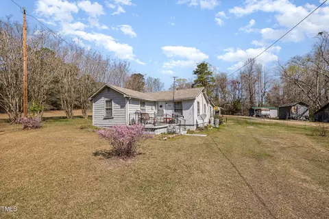 7534 Overhills Rd, Spring Lake, NC 28390