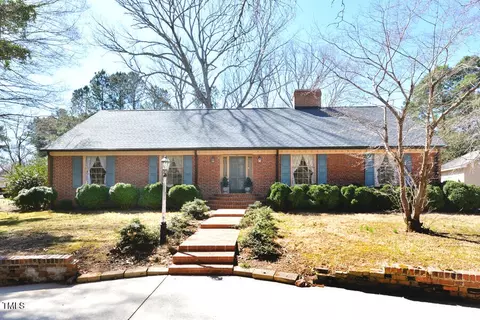 104 Parker St, Oxford, NC 27565