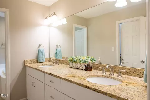 6520 Deerview Trl, Durham, NC 27712 photo 18