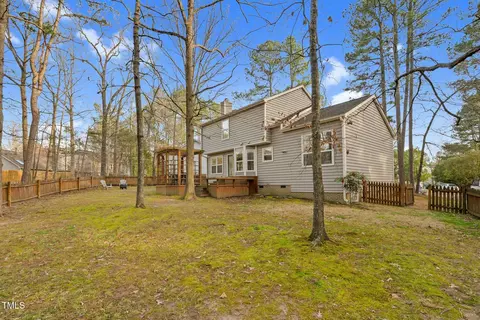 Exterior - 7 Indian Head Ct, Durham, NC 27703 photo 2 of 4