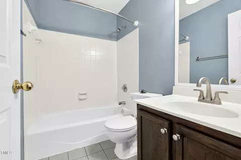 Bath - 7 Indian Head Ct, Durham, NC 27703 photo 1 of 3