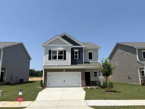 184 Bruce Dr, Dunn, NC 28334