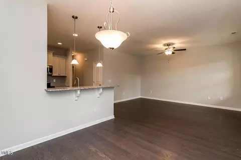 1007 Drew St, Durham, NC 27701 photo 9