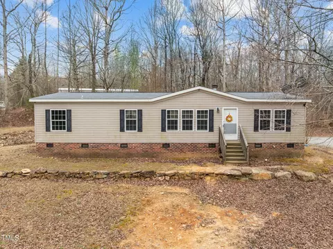 7819 Wolfe Ln, Snow Camp, NC 27349