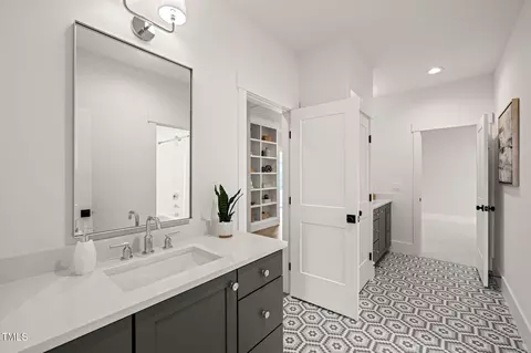 Bath - 109 W Markham Ave, Durham, NC 27701 photo 3 of 12