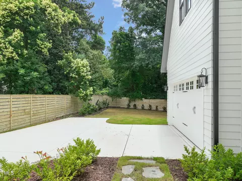 Exterior - 109 W Markham Ave, Durham, NC 27701 photo 8 of 10