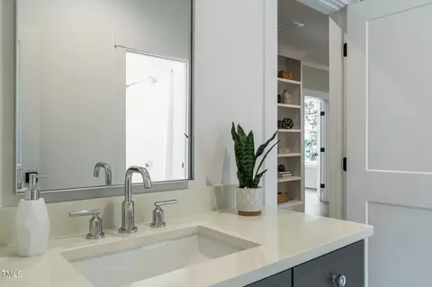 Bath - 109 W Markham Ave, Durham, NC 27701 photo 8 of 12