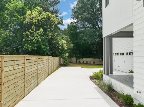 Exterior - 109 W Markham Ave, Durham, NC 27701 photo 7 of 10