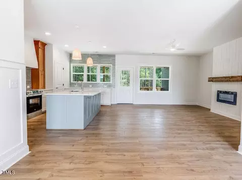 Living - 9231 Bear Run Ln, Middlesex, NC 27557 photo 2 of 2