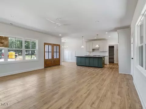 Living - 9235 Bear Run Ln, Middlesex, NC 27557 photo 1 of 3