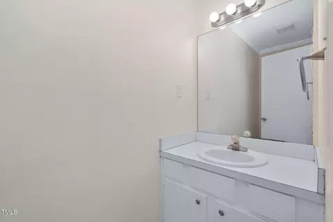Bath - 3775 Guess Rd #36, Durham, NC 27705 photo 1 of 2