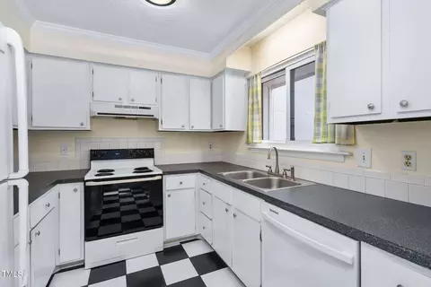 Kitchen - 3775 Guess Rd #36, Durham, NC 27705 photo 1 of 3