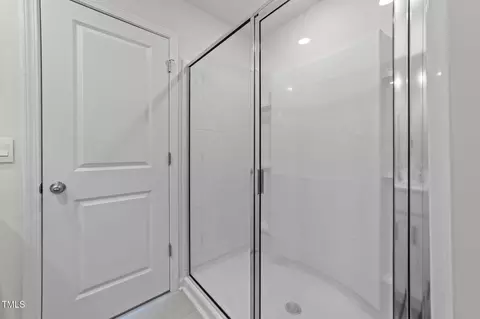 Bath - 6888 Bellawood Dr, Trinity, NC 27370 photo 2 of 3