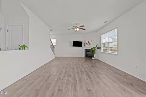 Living - 6888 Bellawood Dr, Trinity, NC 27370 photo 2 of 4