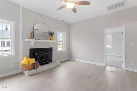 6215 Pine St, Bailey, NC 27807 photo 3