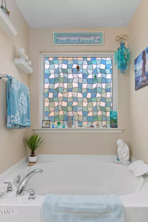 Bath - 138 Daneborg Rd, Durham, NC 27703 photo 3 of 4