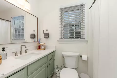 Bath - 7017 Sandringham Ct, Raleigh, NC 27613 photo 1 of 2