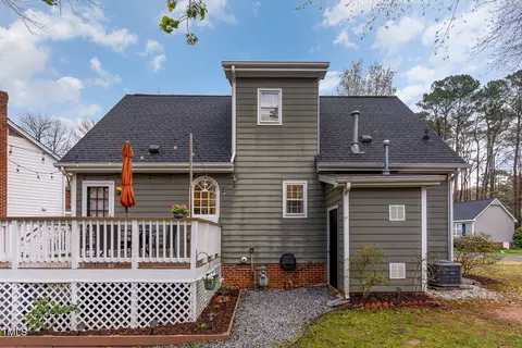 Exterior - 7017 Sandringham Ct, Raleigh, NC 27613 photo 6 of 9