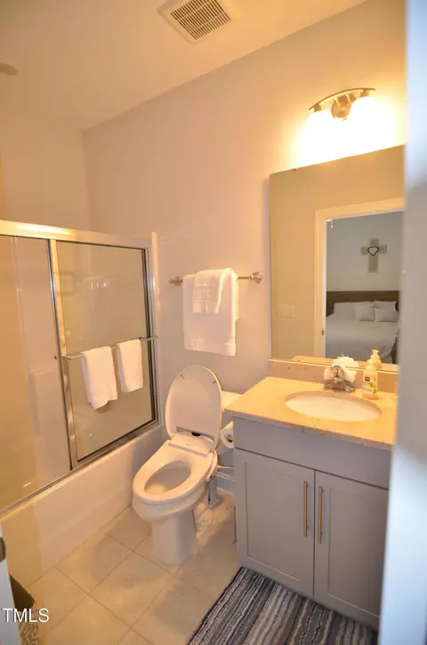 Bath - 311 Silverhawk Ln, Durham, NC 27703 photo 2 of 7