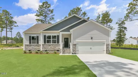 3120 Platinum Cir, West End, NC 27376
