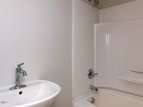 Bath - 200 Pace St, Smithfield, NC 27577 photo 1 of 1