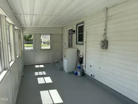 Exterior - 200 Pace St, Smithfield, NC 27577 photo 5 of 7